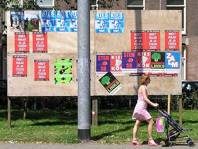 verkiezingsbord op 's-Gravesandeplein